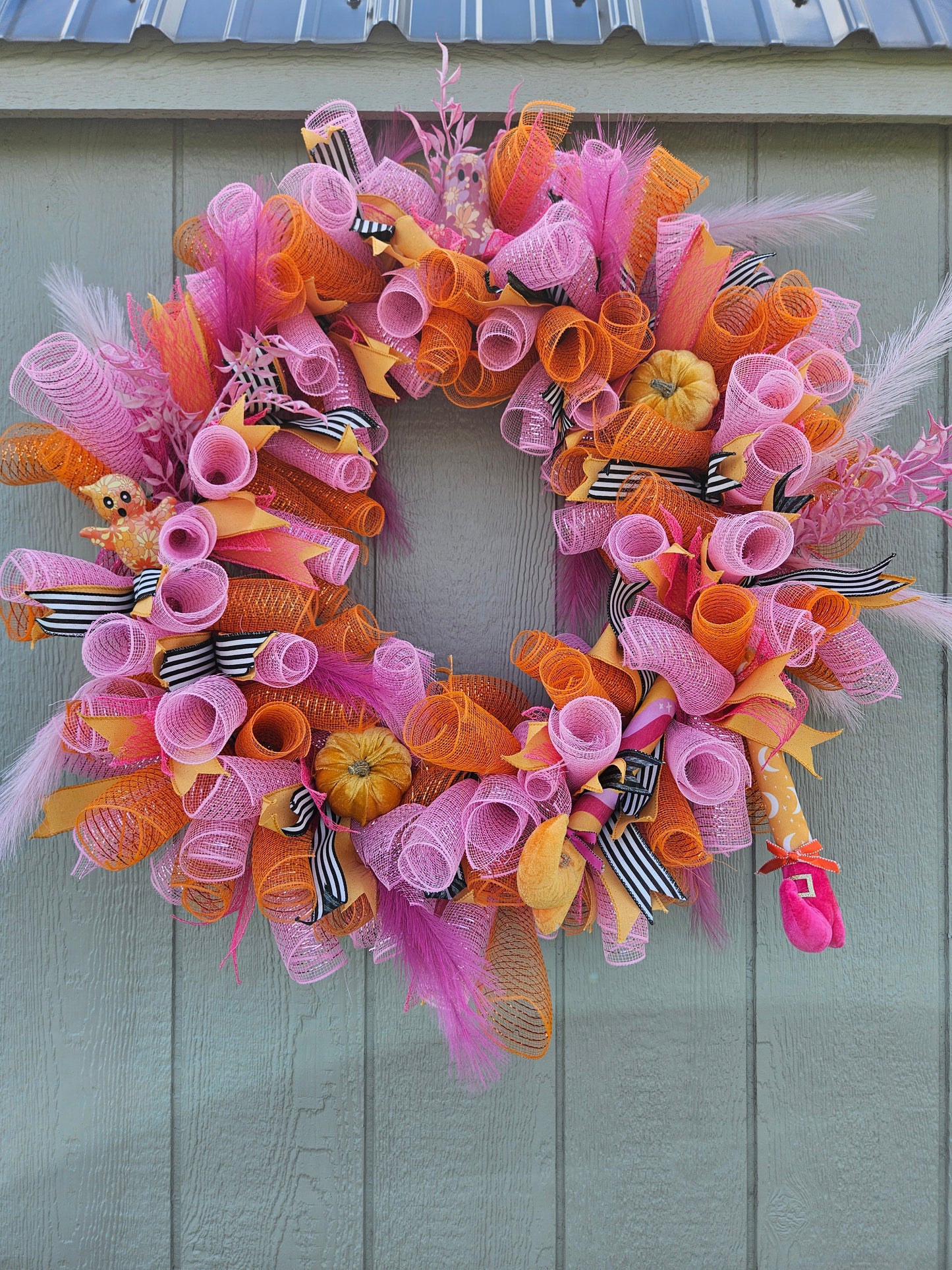 Groovy Ghoul Halloween XL wreath